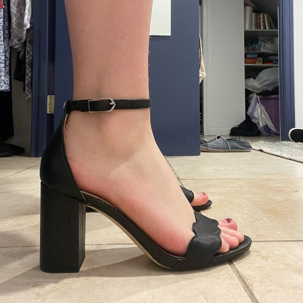 Sam Edelman Odila Scalloped Ankle Strap Sandal
